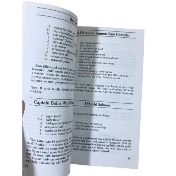 Old Bay Recipes Lot of 4 Cookbooks Seafood One-Pot Meals & Pies Baking - Picture 11 of 12